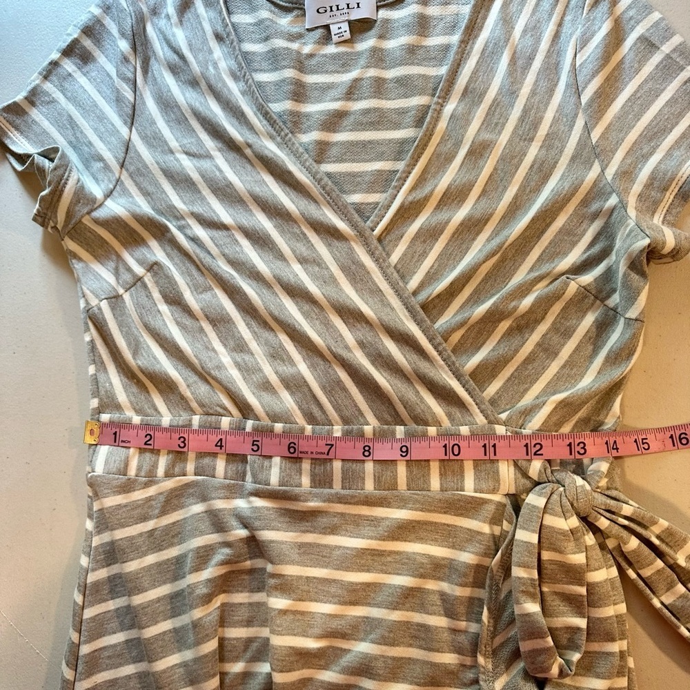 Gilli size medium faux wrap gray and white striped dress - Picture 9 of 12